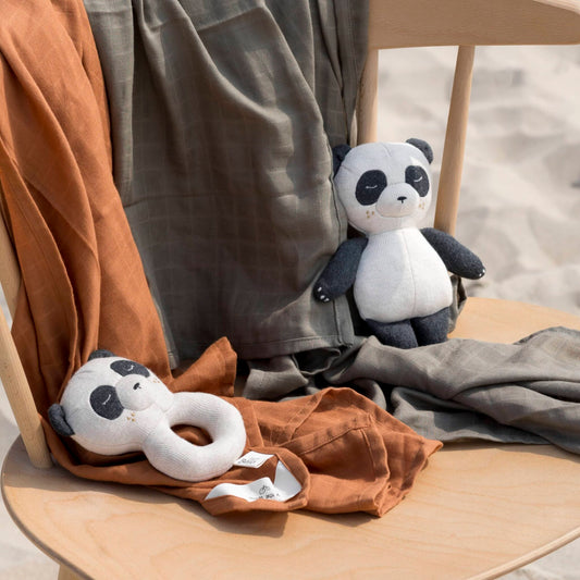 PLÜSCHTIER MIT GLOCKE - POLLY DER PANDA