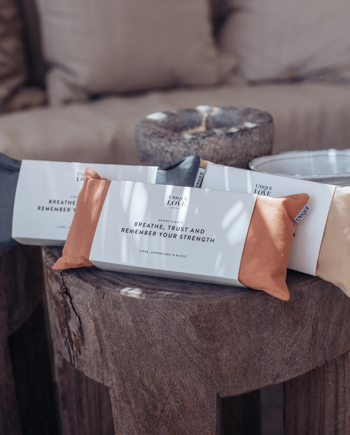 AROMAKISSEN 'REMEMBER YOUR STRENGTH' - EARTH SAND